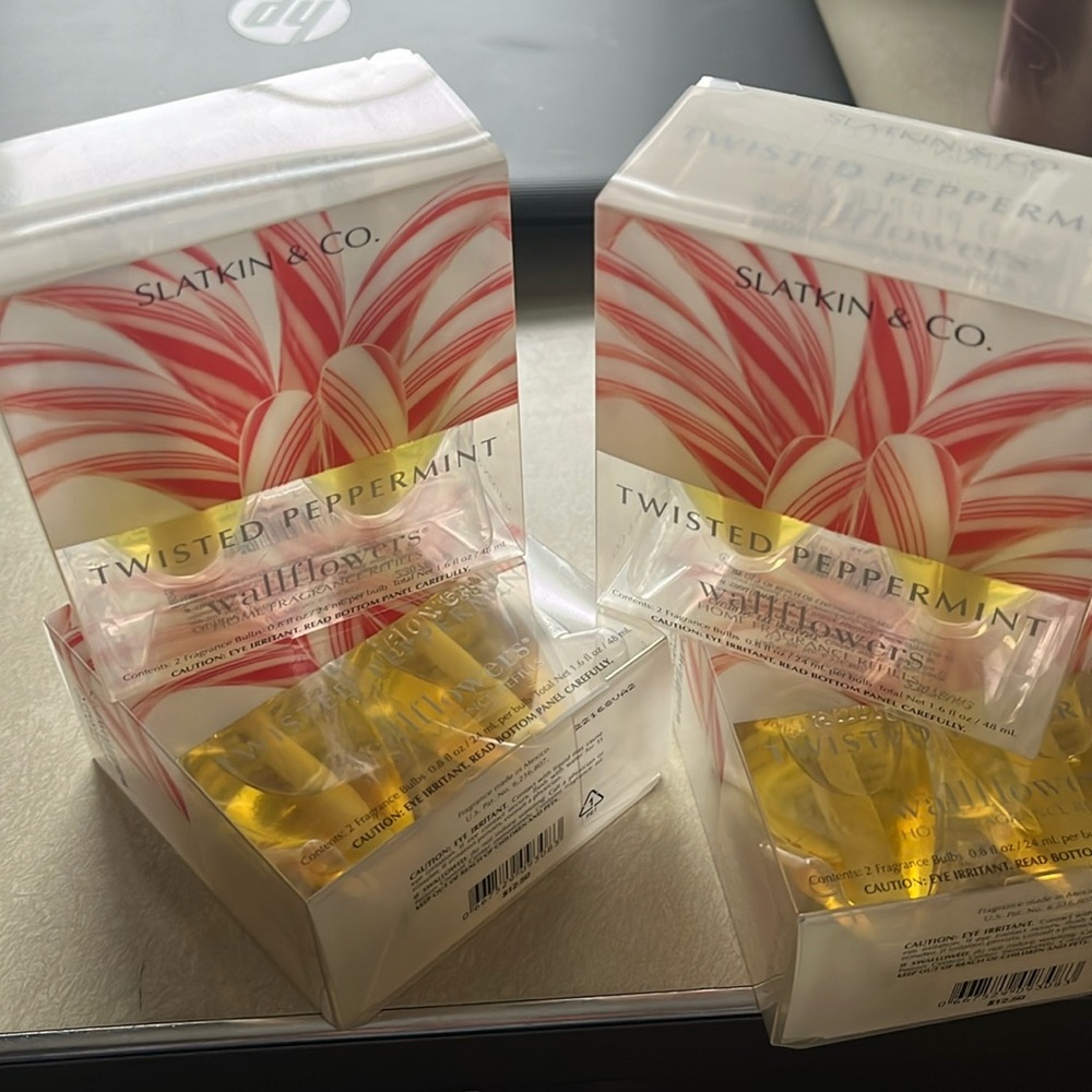 Slatkin & Co Wallflower Refills - Twisted Peppermint